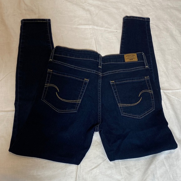 Levi’s Signature Gold Mid Rise Skinny Dark Wash Jeans - Women-8M (W29 L30) - Picture 3 of 9